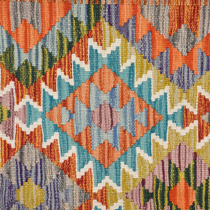 Pattern Detail Of Shirvan Kelim Rug From Pakistan - 157 x 100 cm | Indigo Antiques