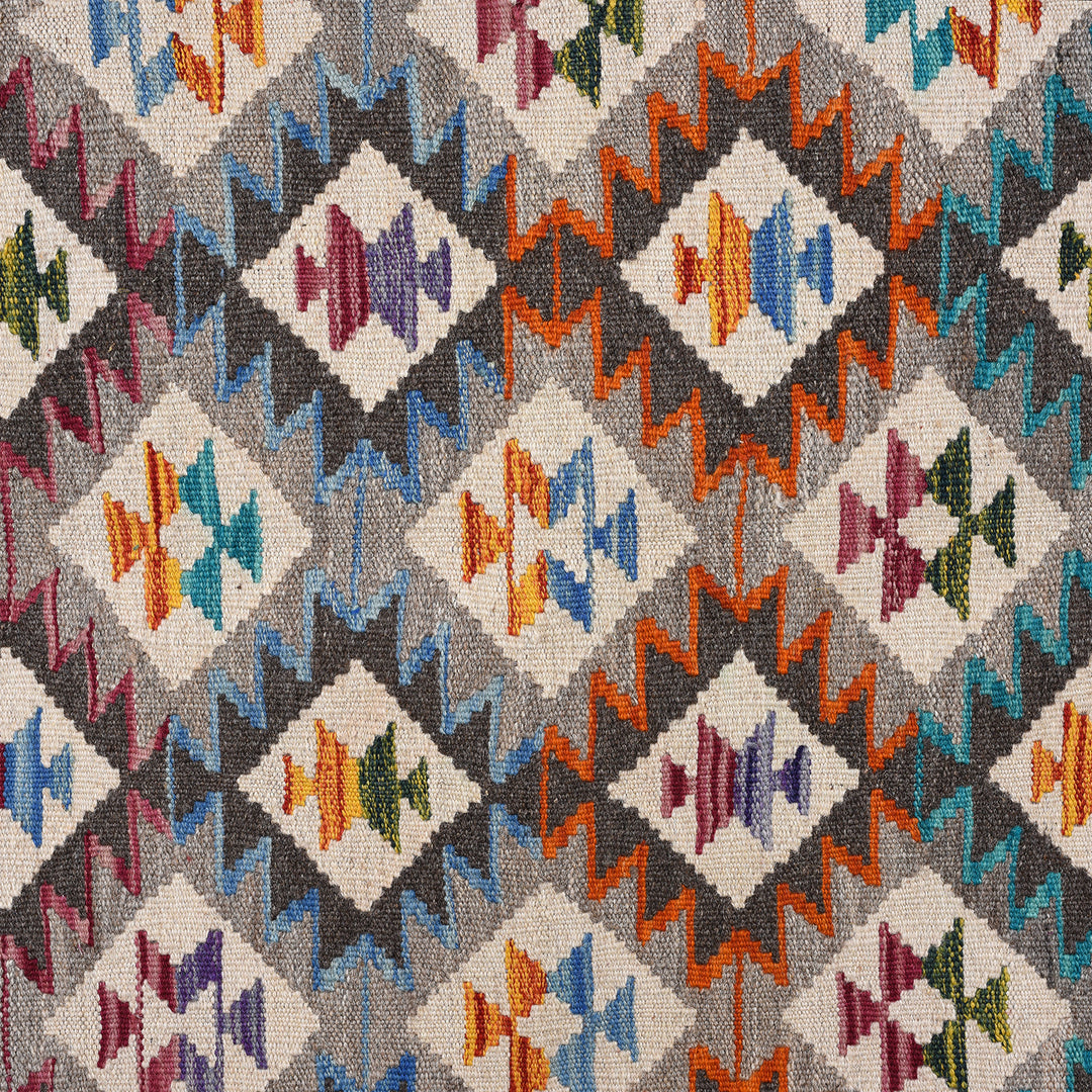 Pattern Detail Of Shirvan Kelim Rug From Pakistan - 150 x 105 cm | Indigo Antiques