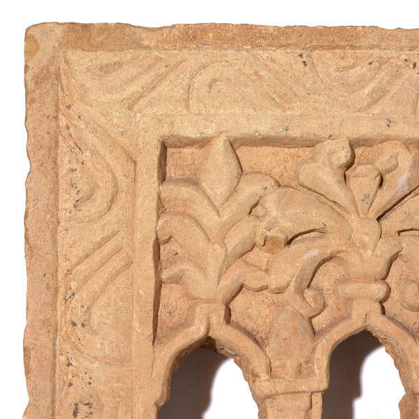 Painted 3 Way Stone Lamp Niche From Jaisalmer - 19th Century