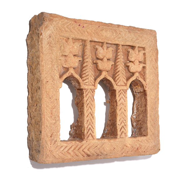 3 Way Stone Lamp Niche From Jaisalmer - 19th Century
