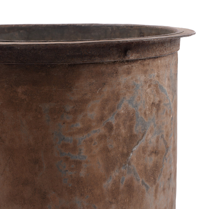 Corner Detail From Vintage Galvanised Water Pot Planter - Ca 75 Yrs Old | Indigo Antiques