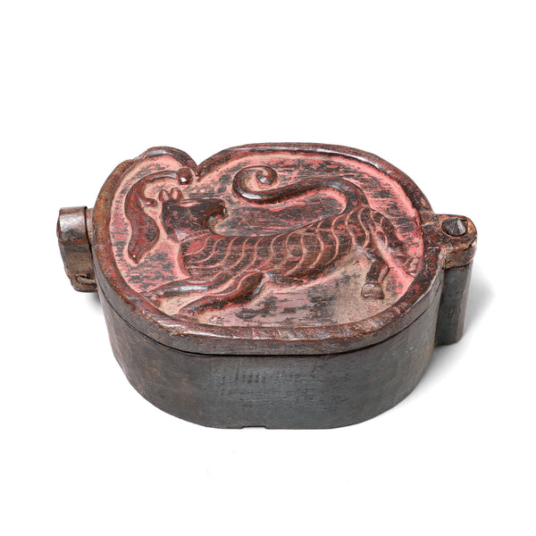 Carved Teak Tika Box From Banswara - 19th Century Carved Teak Tika Box From Banswara - 19th Century