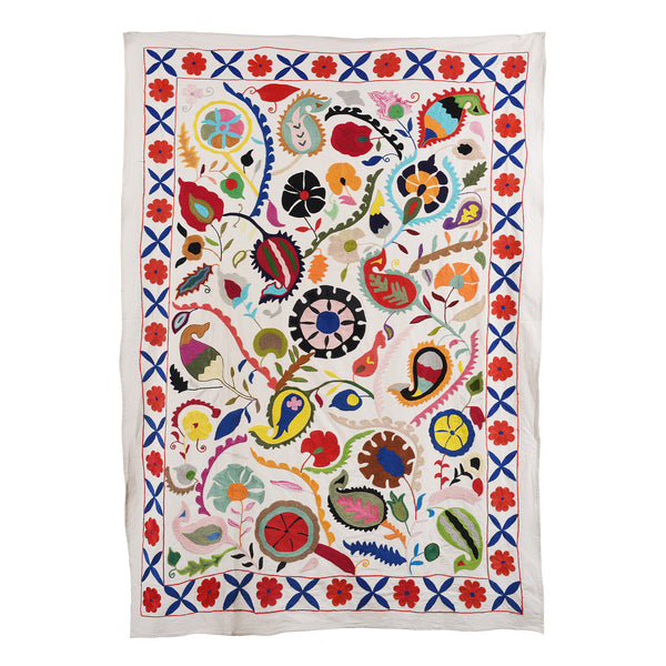 Embroidered Suzani Throw (216 x 142cm) Embroidered Suzani Throw (216 x 142cm)