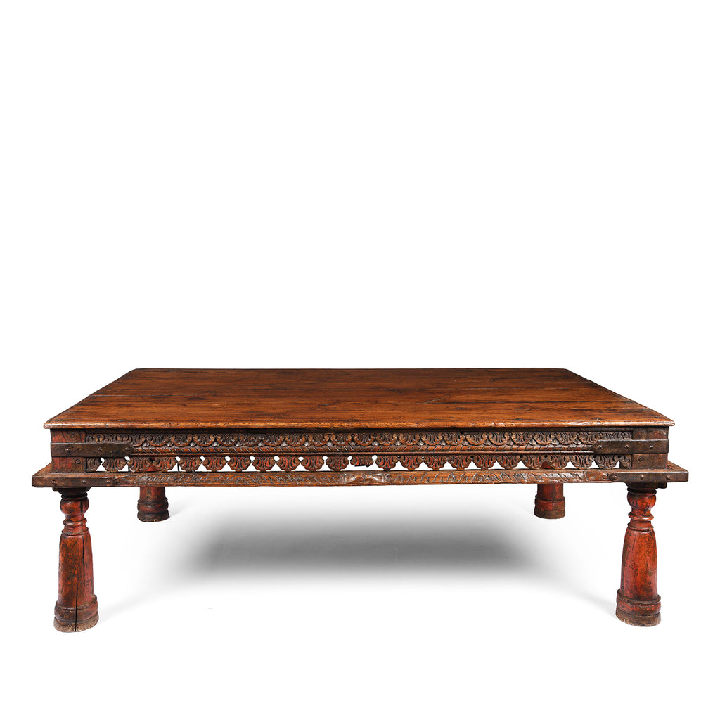 Takhat Coffee Table From Gujarat - Early 19th Century