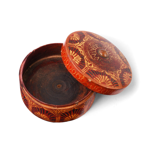Scratchwork Lacquer Pot From Sindh - 19th Century