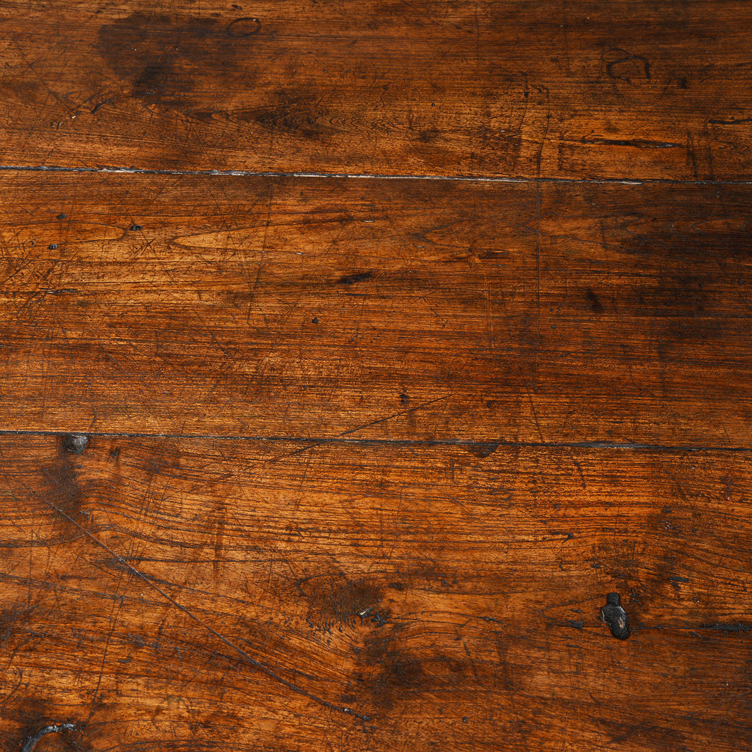 Teak wood grain detail from an Antique Indian Takhat Coffee Table From Hyderabad | Indigo Antiques