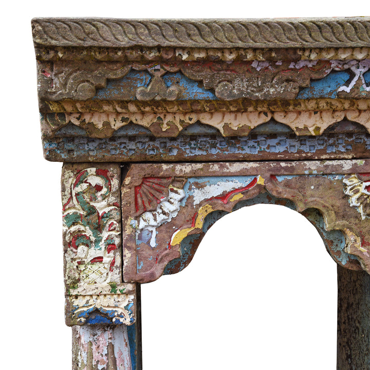Corner Detail From Carved Stone Antique Indian Water Pot Stand (Parinda) From Gujarat | Indigo Antiques