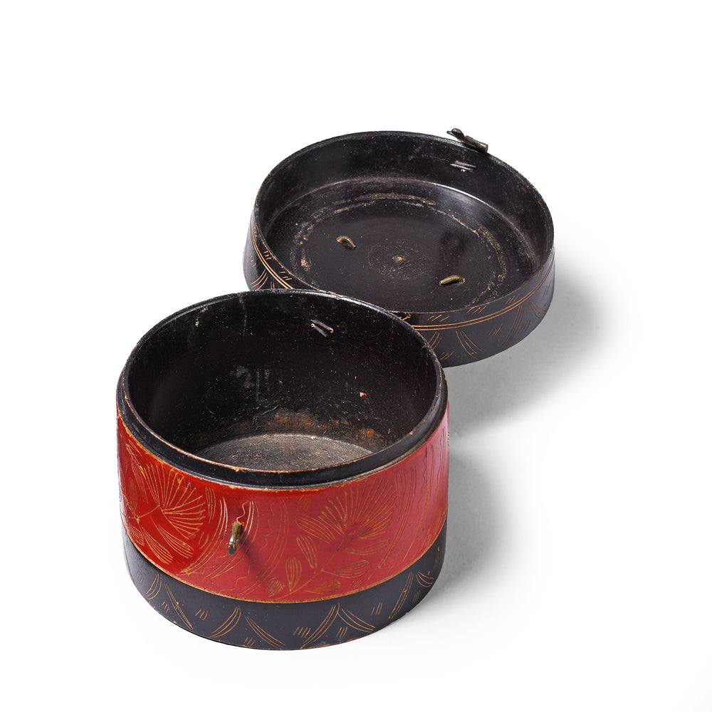Open Lid View Of Antique Lacquer Indian Scratchwork Lacquer Pot | Indigo Antiques