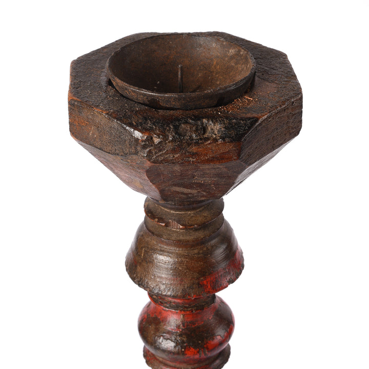 Red Lacquered Candle Stick From Banswara - 19th Century