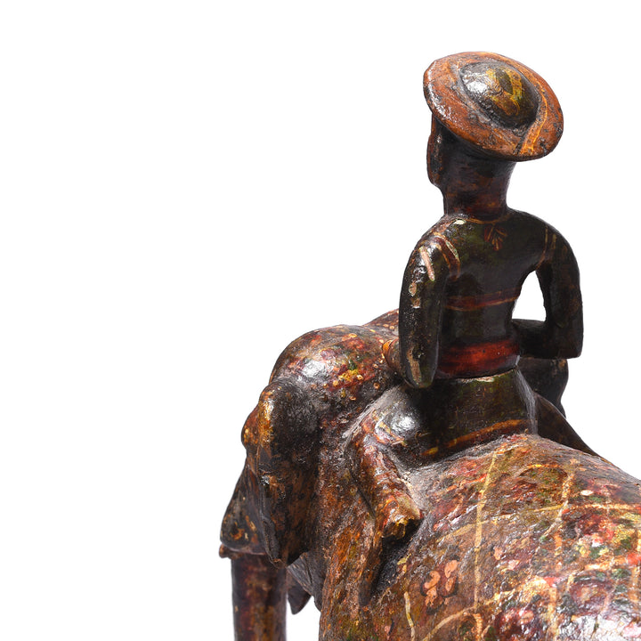 Back Of Mahout Figure From Antique Polychromed Elephant & Mahout Figure From Surat - 19th Century | Indigo Antiques