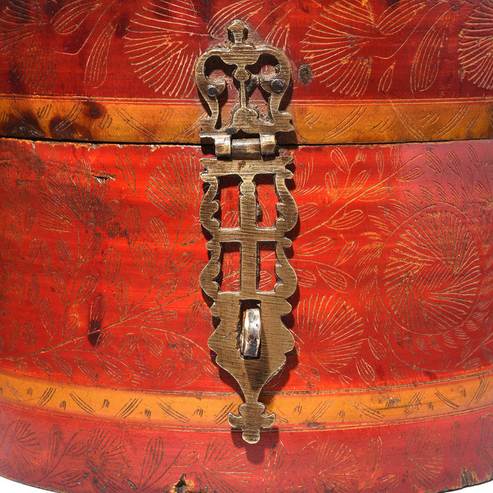 Clasp Detail From Old Regency Style Red Lacquer Pot From Rajasthan | Indigo Antiques