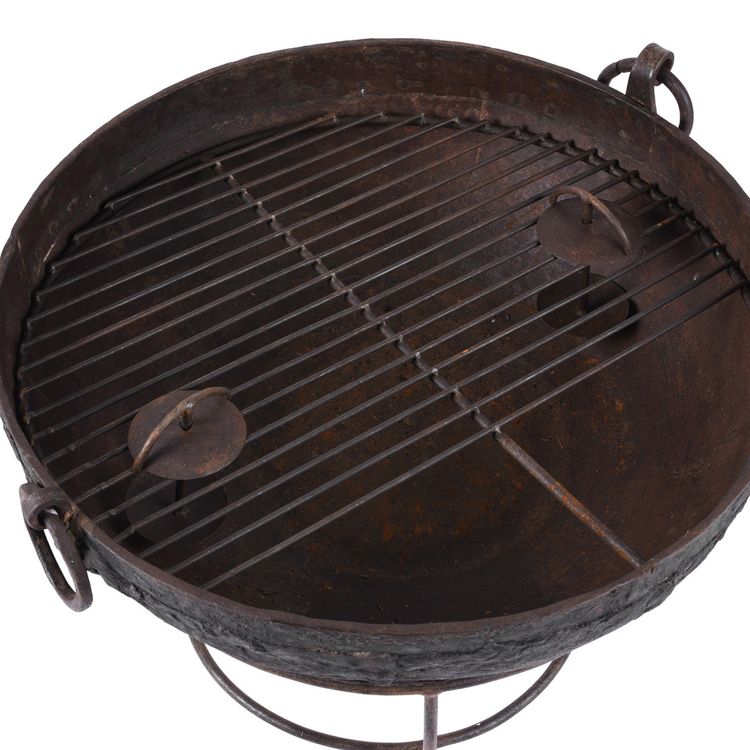 Top Down VIew WIth Grill Antique Indian Original Kadai Fire Bowl | Indigo Antiques