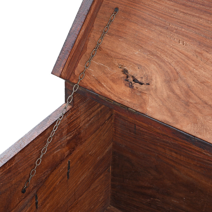 Chain Detail From Brass Bound Teak Chest From Shekhawati - 19th Century