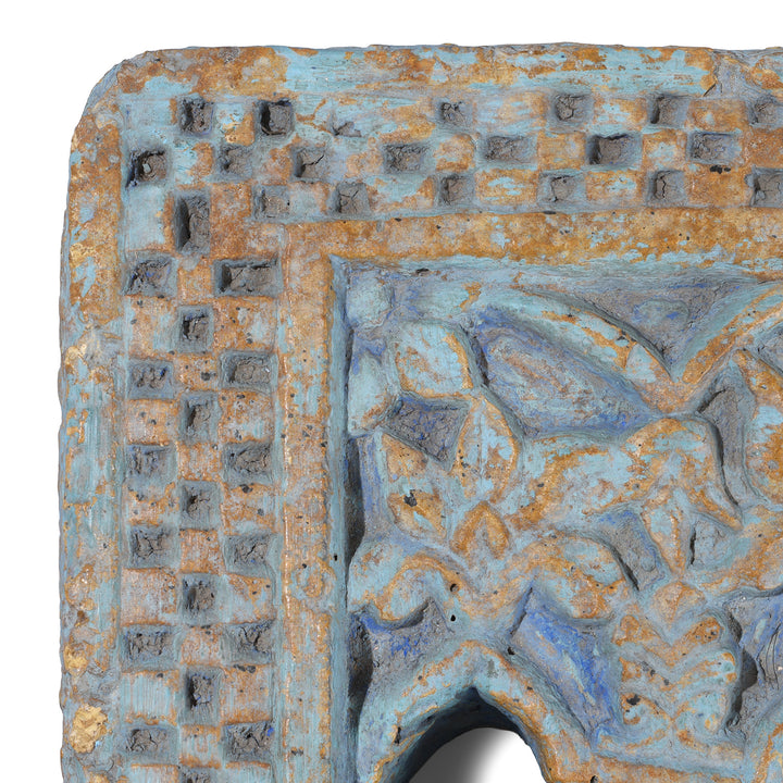 Corner Detail From 3 Way Blue Painted 19th Century Jaisalmer Sandstone Lamp Niche With Triple Arched Openings And Carved Detailing | Indigo Antiques