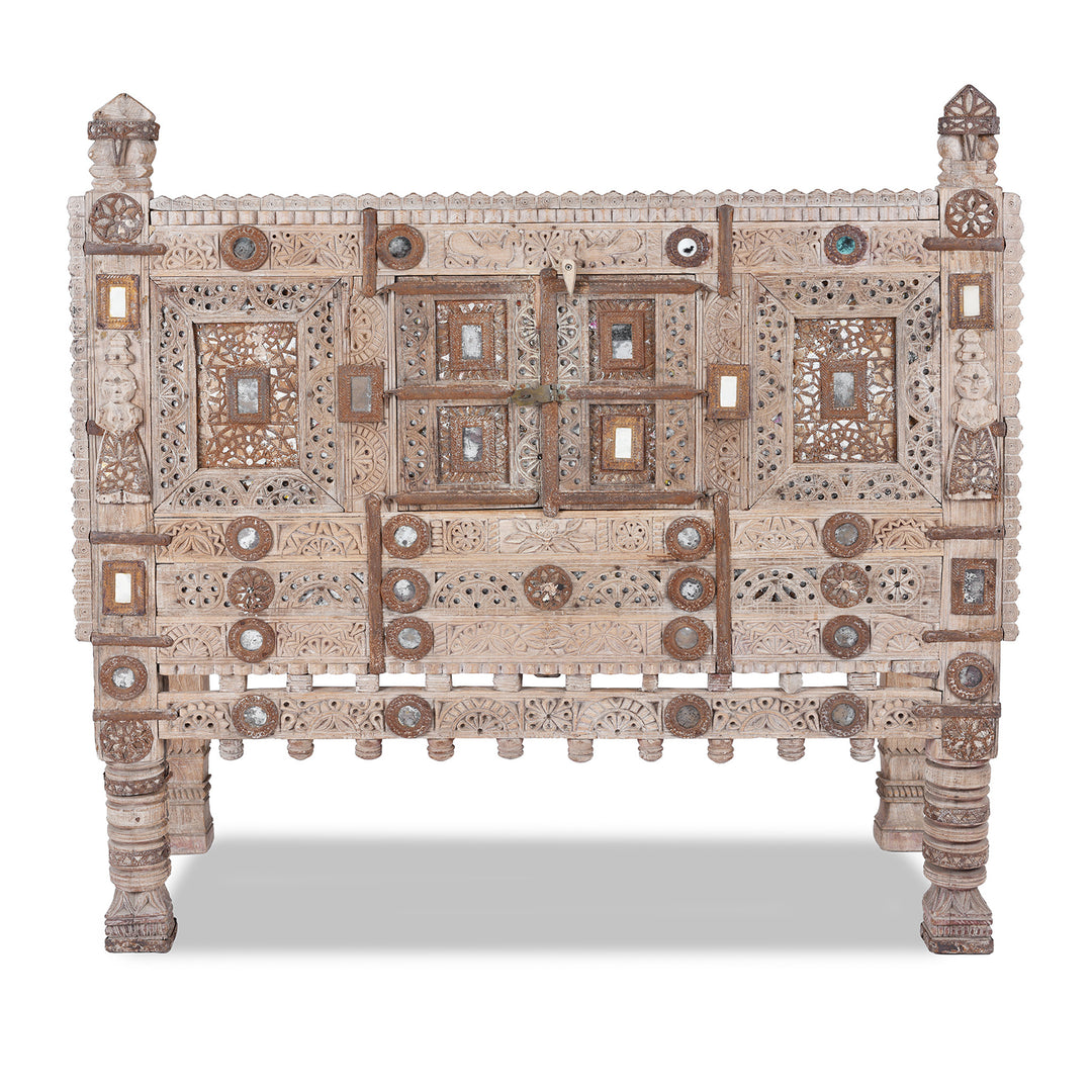 Carved Teak Damchiya Chest From Kutch - Ca 1920