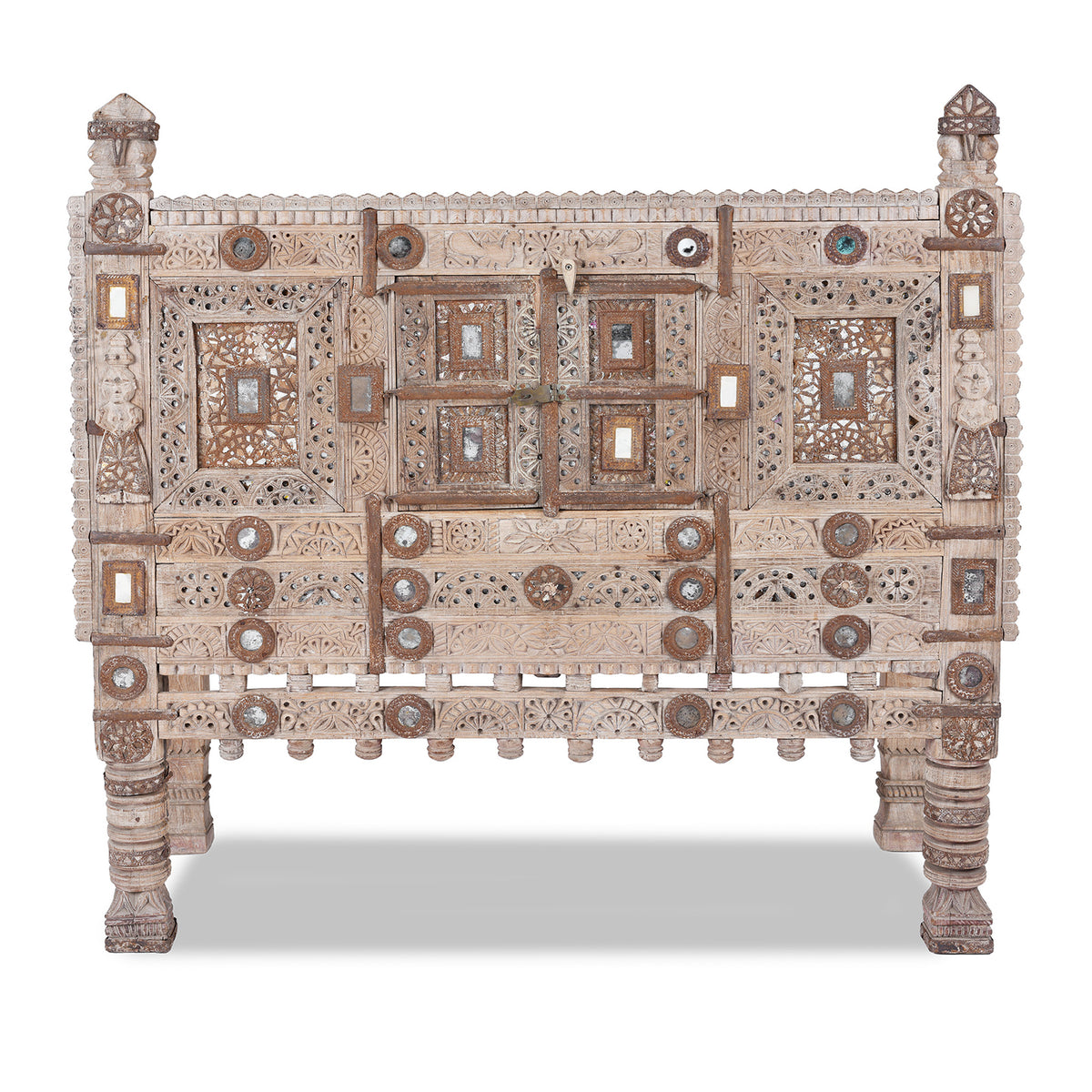 Carved Teak Damchiya Chest From Kutch - Ca 1920