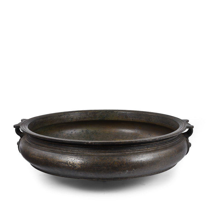 back of antique bronze urli