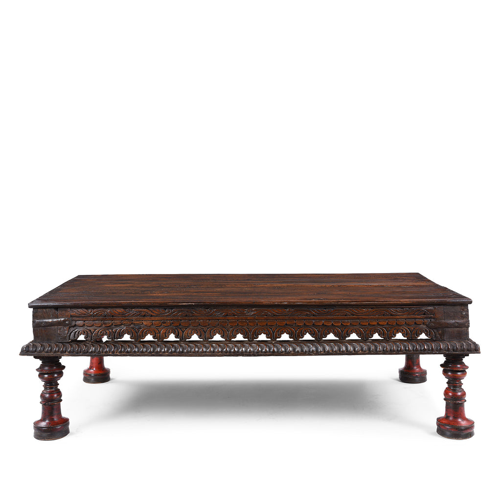 Takhat Coffee Table From Gujarat - Early 19th Century