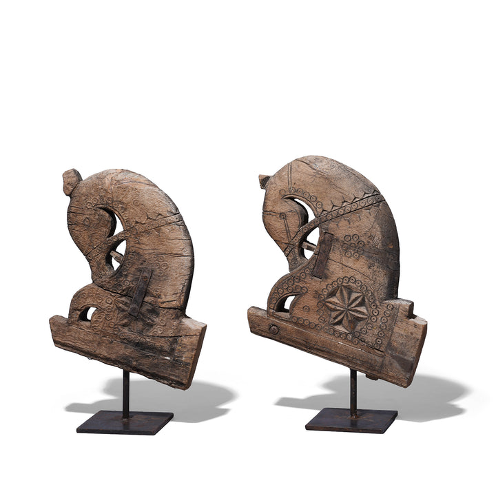 Side View Of Carved Teak Horse Head Corbel Sculpture On Stand From Gujarat 19Th Century