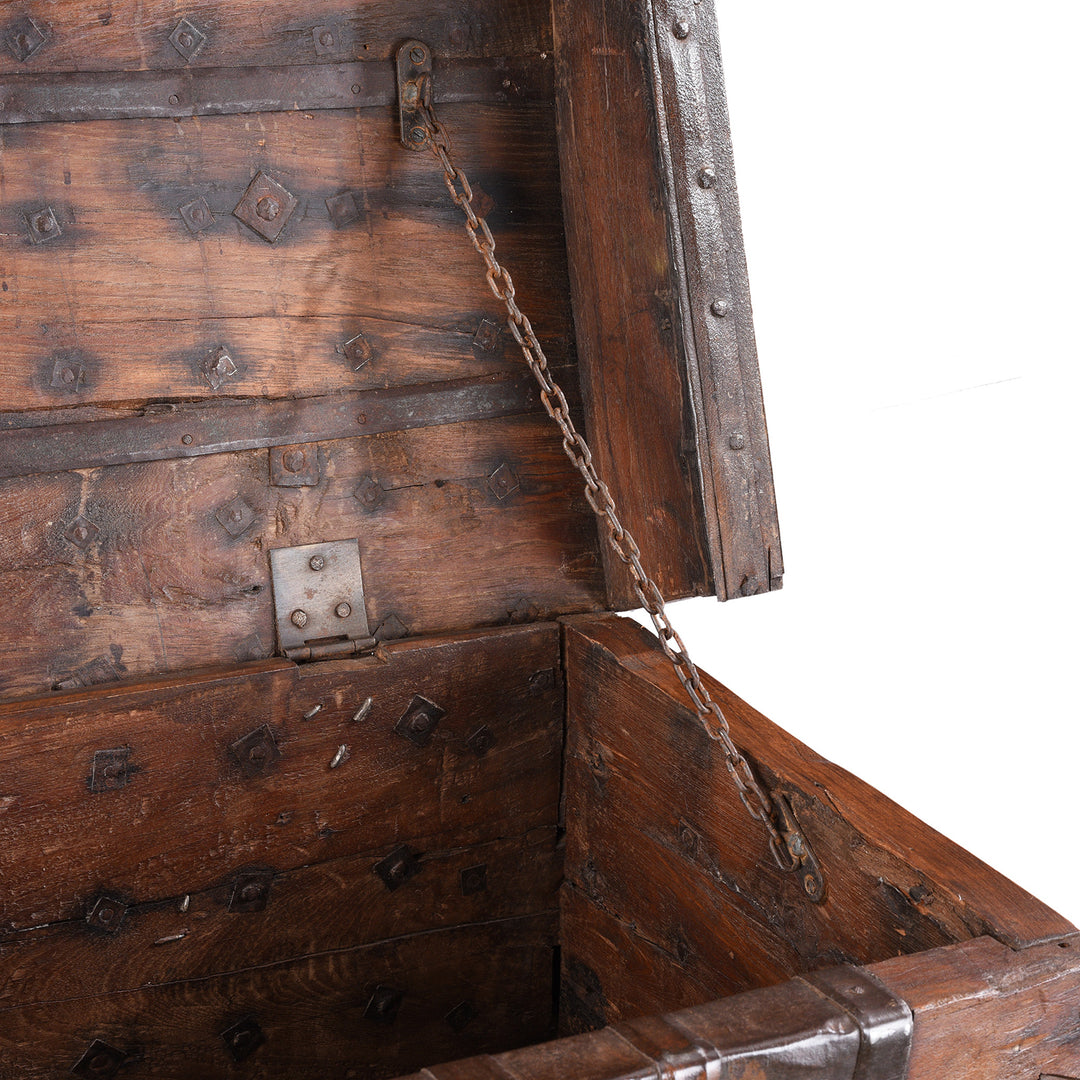 Chain Detail From Antique Indian Brass Bound Pithara | Indigo Antiques