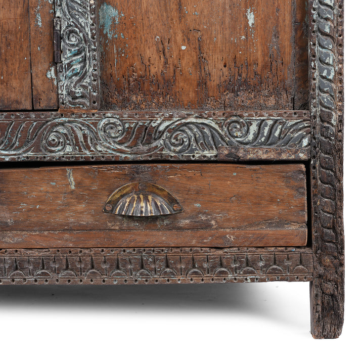 Carved Leg Detail From Antique Indian Damchiya Dowry Chest | Indigo Antiques