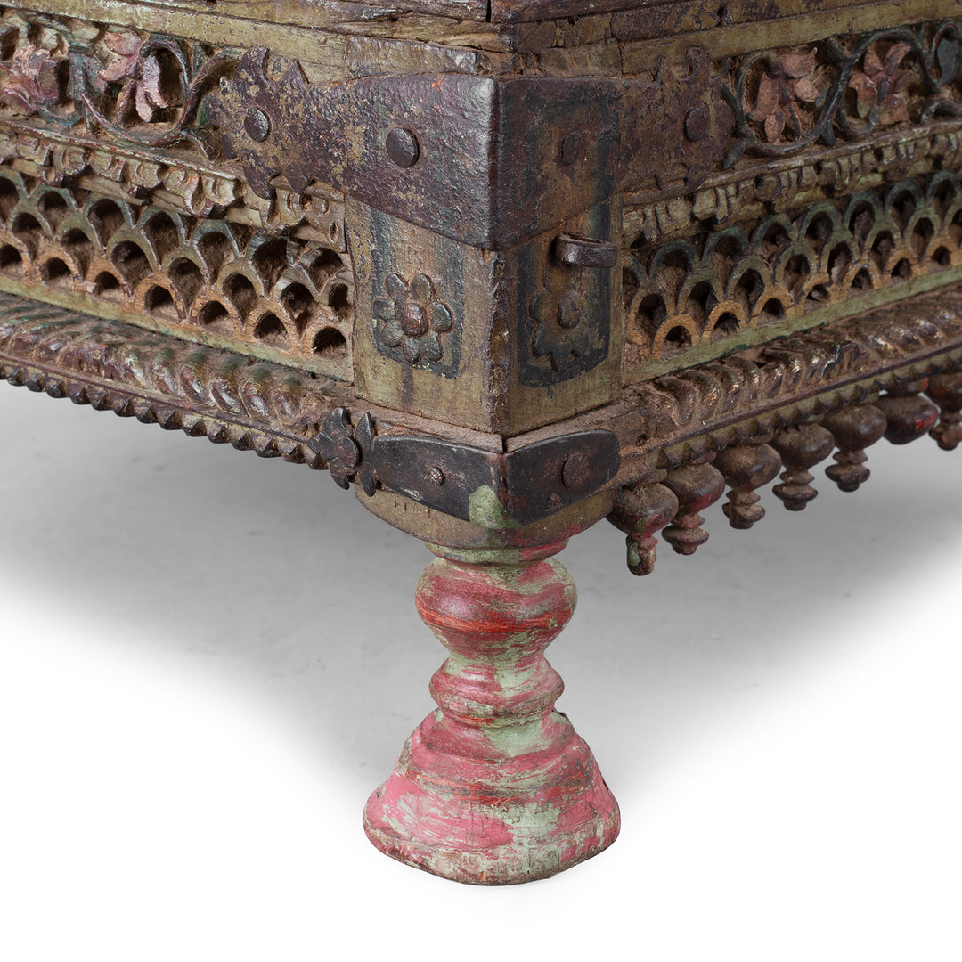 Turned Leg Detail From Antique Indian Mughal Bajot | Indigo Antiques