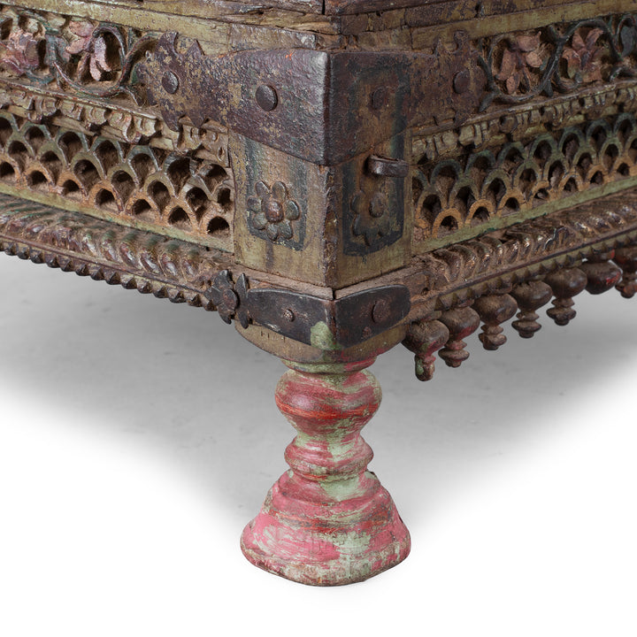 Turned Leg Detail From Antique Indian Mughal Bajot | Indigo Antiques