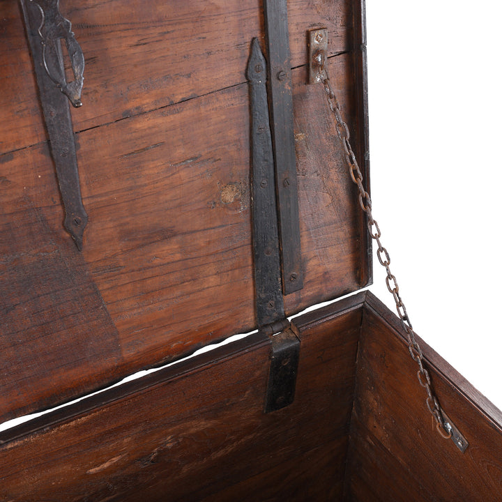 Chain Detail From Antique Indian Iron Bound Chest | Indigo Antiques