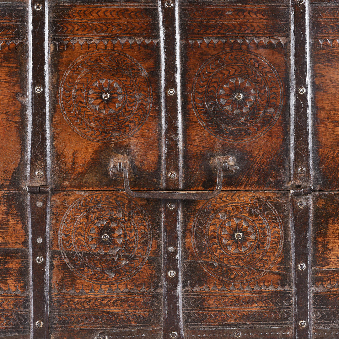 Detail From Top Of Antique Chip Carved Roheda Merchants Box | Indigo Antiques