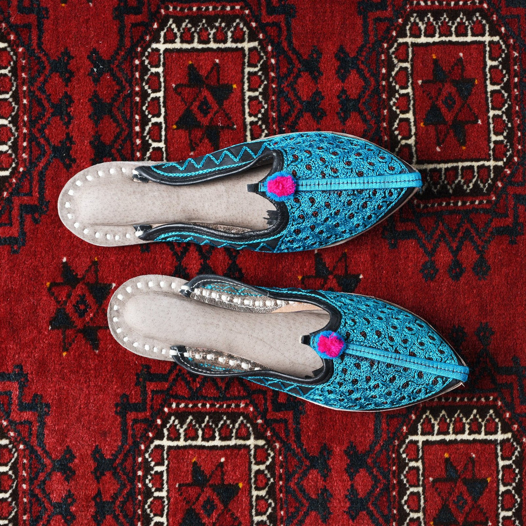 Handmade Indian Jutti Slippers. Blue Embroidered Leather | Indigo 