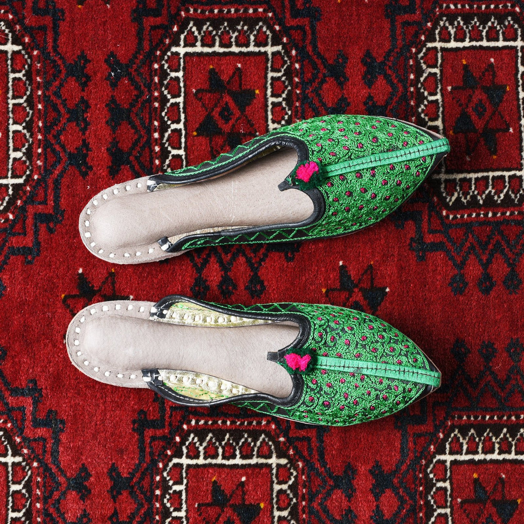 Handmade Indian Jutti Slippers. Green Embroidered Leather | Indigo Antiques