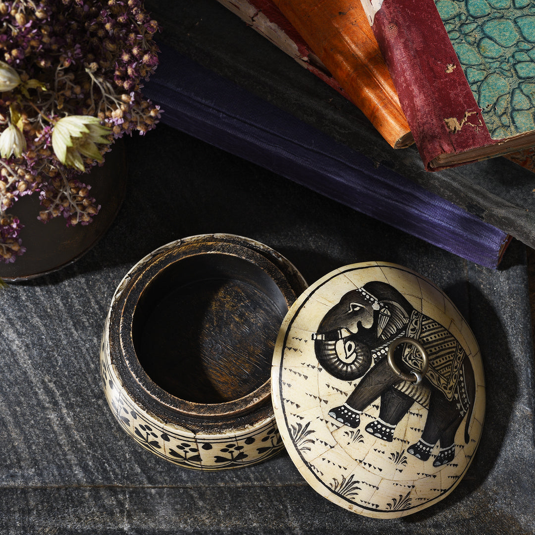 Indian Round Bone Inlay Indian Elephant Trinket Box | Indigo Antiques