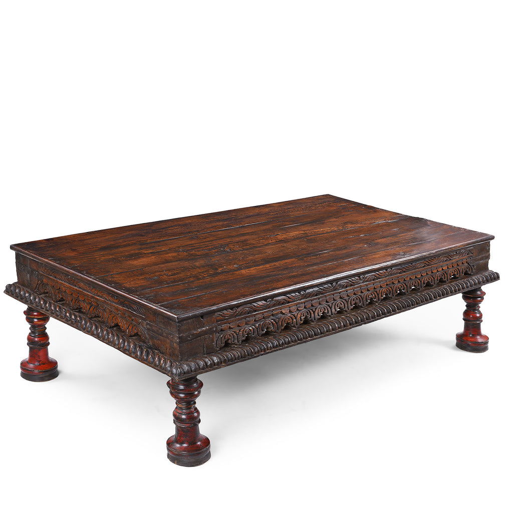 Takhat Coffee Table From Gujarat - Early 19th Century