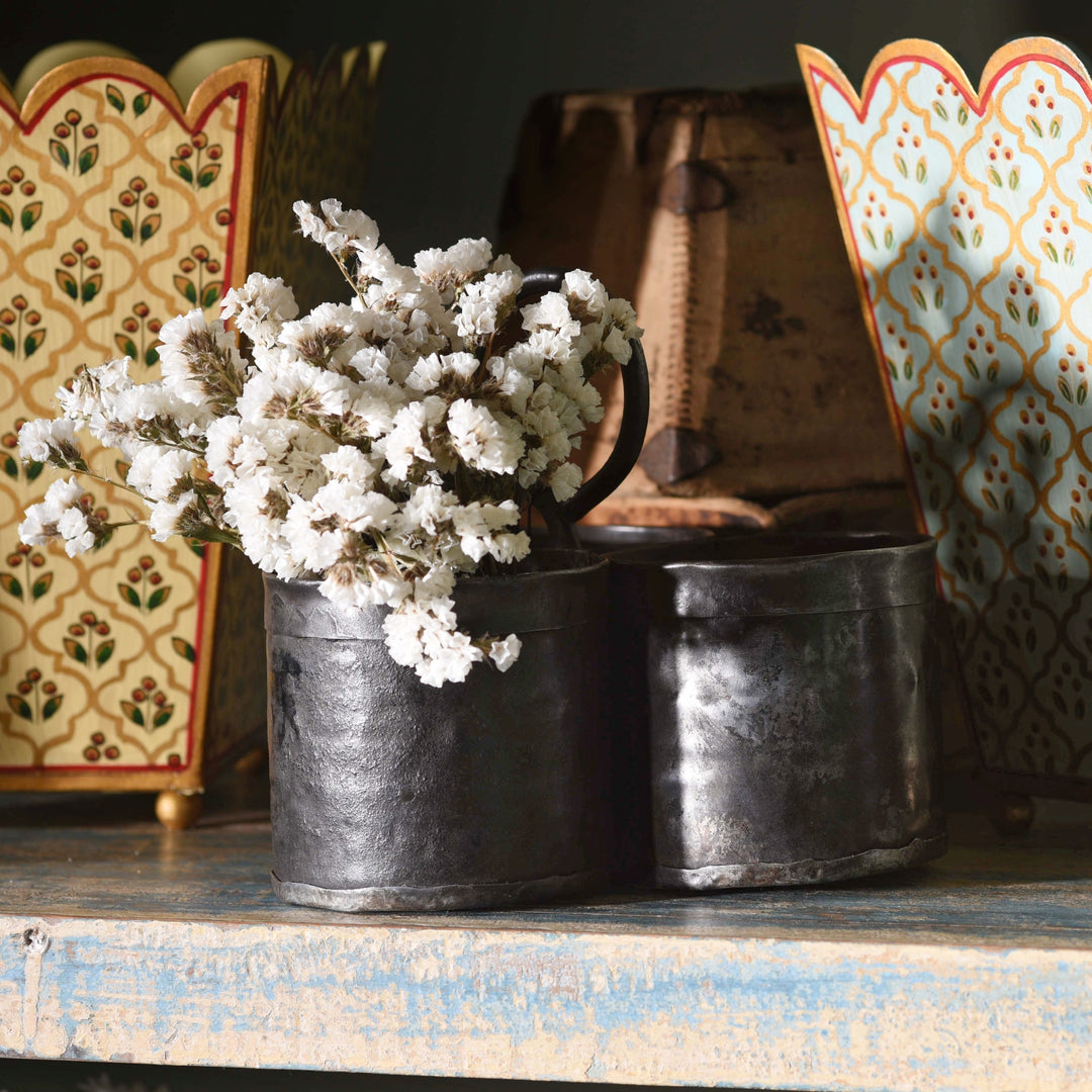 Dried flowers Indian bottle carrier planter 