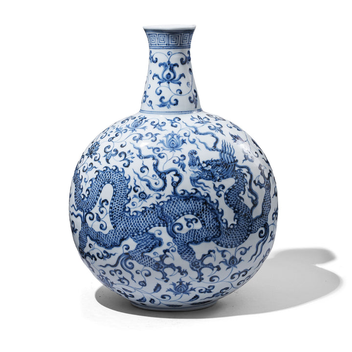 Back Of Porcelain Dragon Design Bianping Moonflask | Indigo Antiques