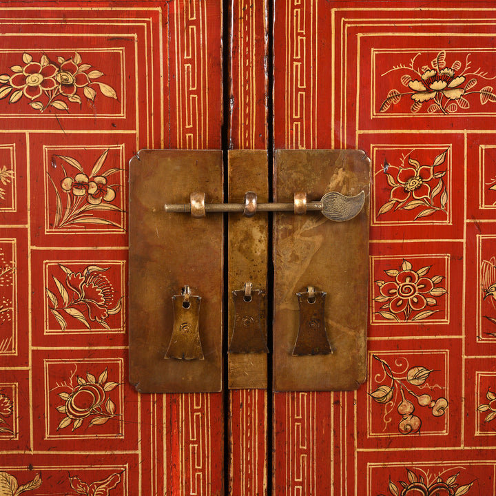 Locking Plate Detail From Red Lacquer Chinese Sideboard From Dongbei - Ca 1920 | INDIGO ANTIQUES