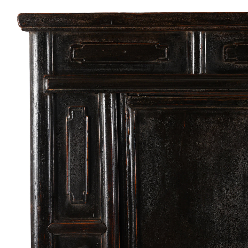 Provincial Black Lacquer Cabinet From Shanxi - 19th Century