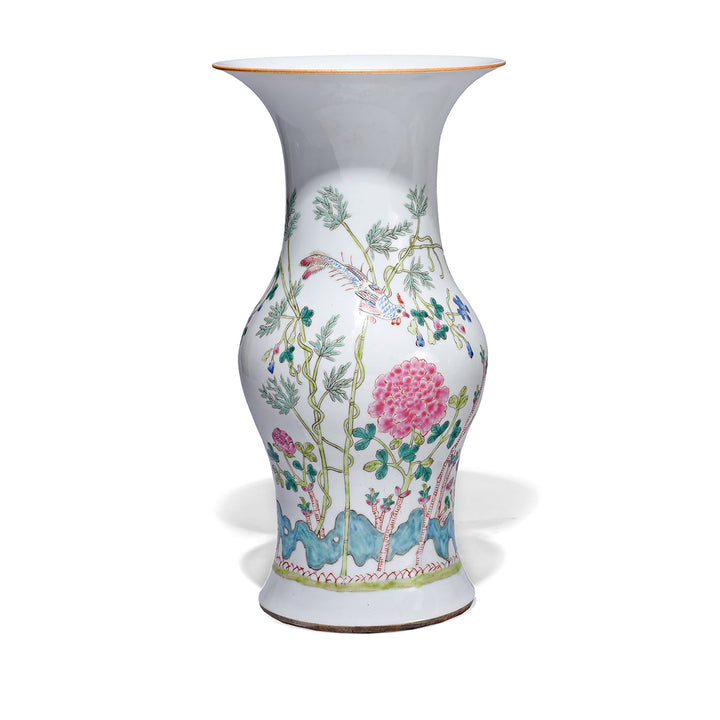 Traditional Wucai Vase With Birds And Flowers