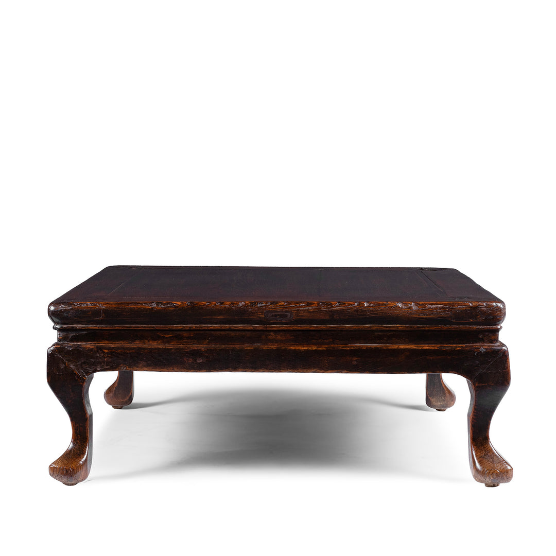 19th Century Chinese Shanxi Elm And Catalpa Coffee Table With Rich Dark Patina And Cabriole Legs