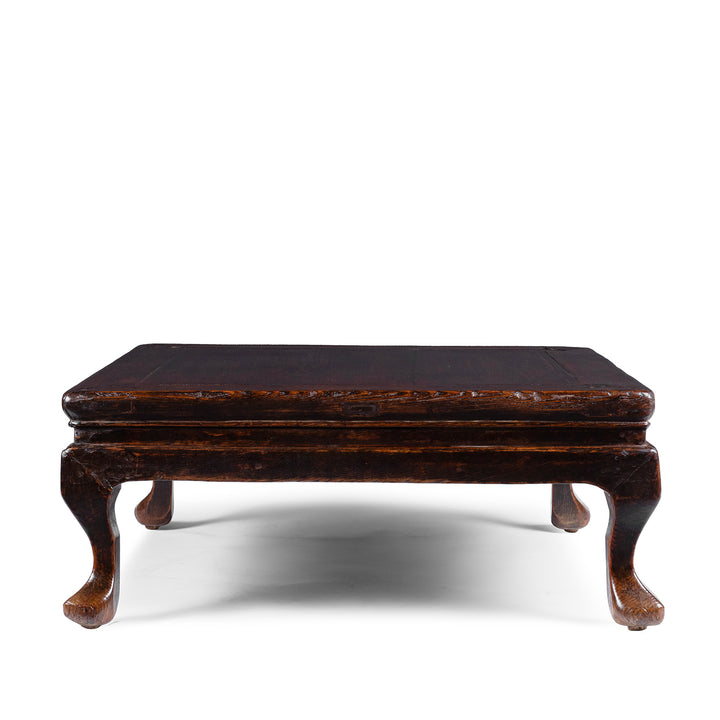 19th Century Chinese Shanxi Elm And Catalpa Coffee Table With Rich Dark Patina And Cabriole Legs