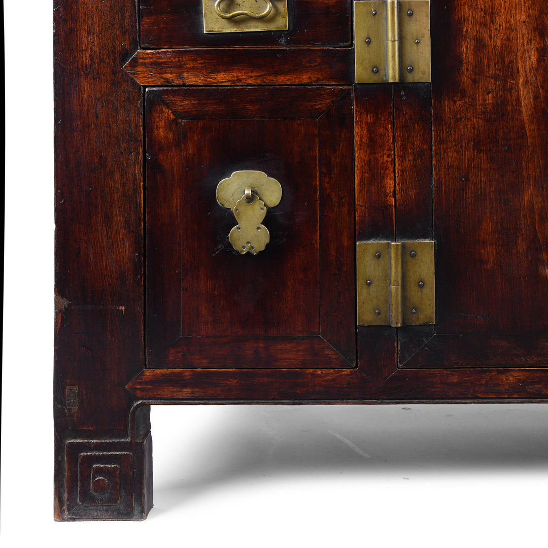 Leg Detail From Elm & Catalpa Sideboard From Tianjin | Indigo Antiques