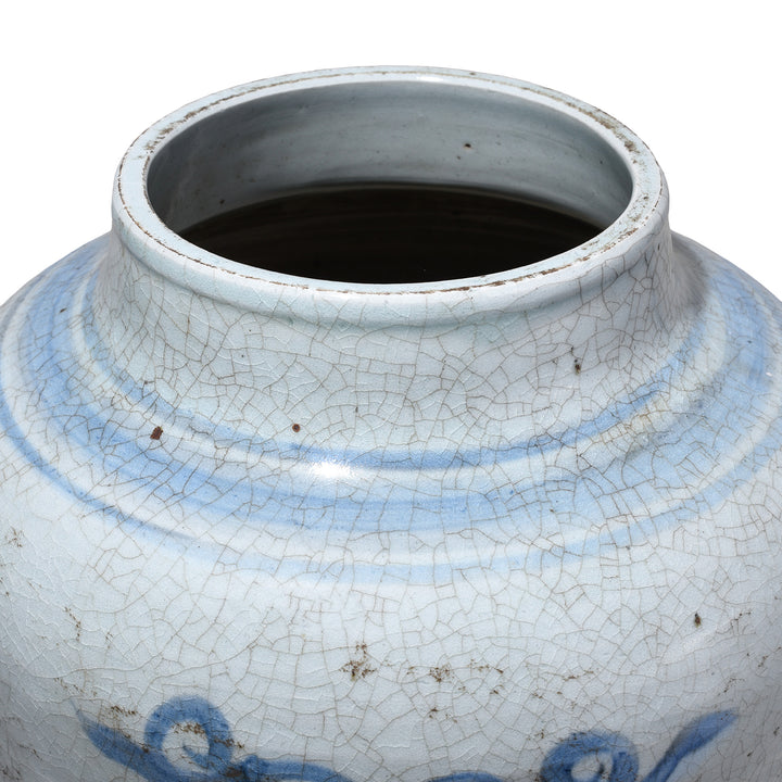 Rim Detail From Provincial Chinese Blue & White Porcelain Vase | Indigo Antiques