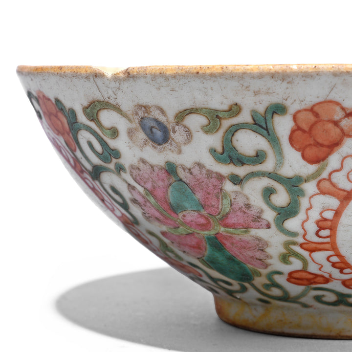 Paintwork Detail From Famille Vert Porcelain Rice Bowl - Qing Dynasty