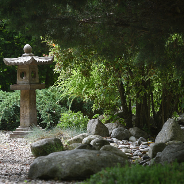 Ishi Doro - Japanese Stone Snow Lantern