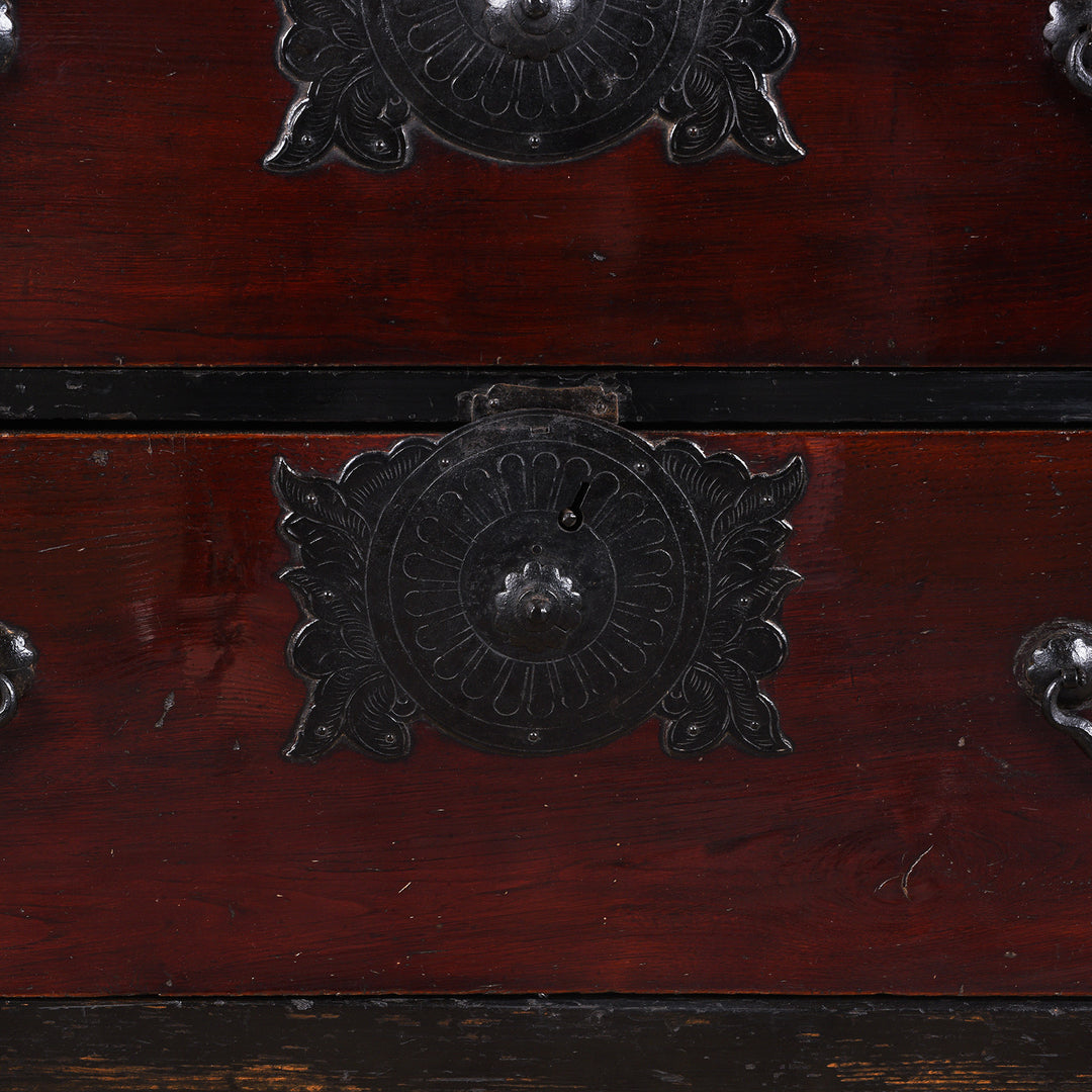 Locking Plate Detail 19th Century Meiji Period Japanese Isho Dansu From Sendai With Karakusa Ironwork, Nine Drawers And Distinctive Hand Forged Ironwork | Indigo Antiques