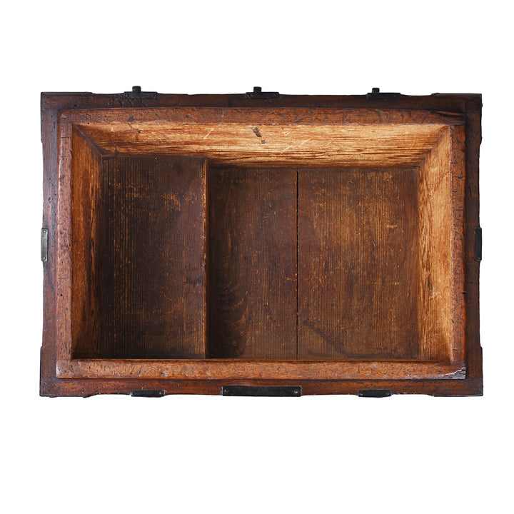 Interior Of Antique Japanese Nagamochi Kuruma Chest 
