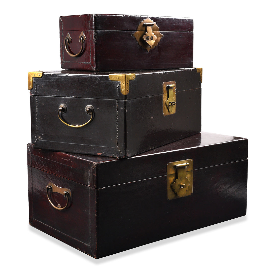 Set Of Aubergine Leather Trunks From Shanghai - 19th Century | Indigo Antiques