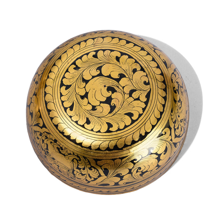 Early 20th Century Burmese Lacquer Tea Bowl  With Gilded Dragon And Floral Decoration For The Chinese Market