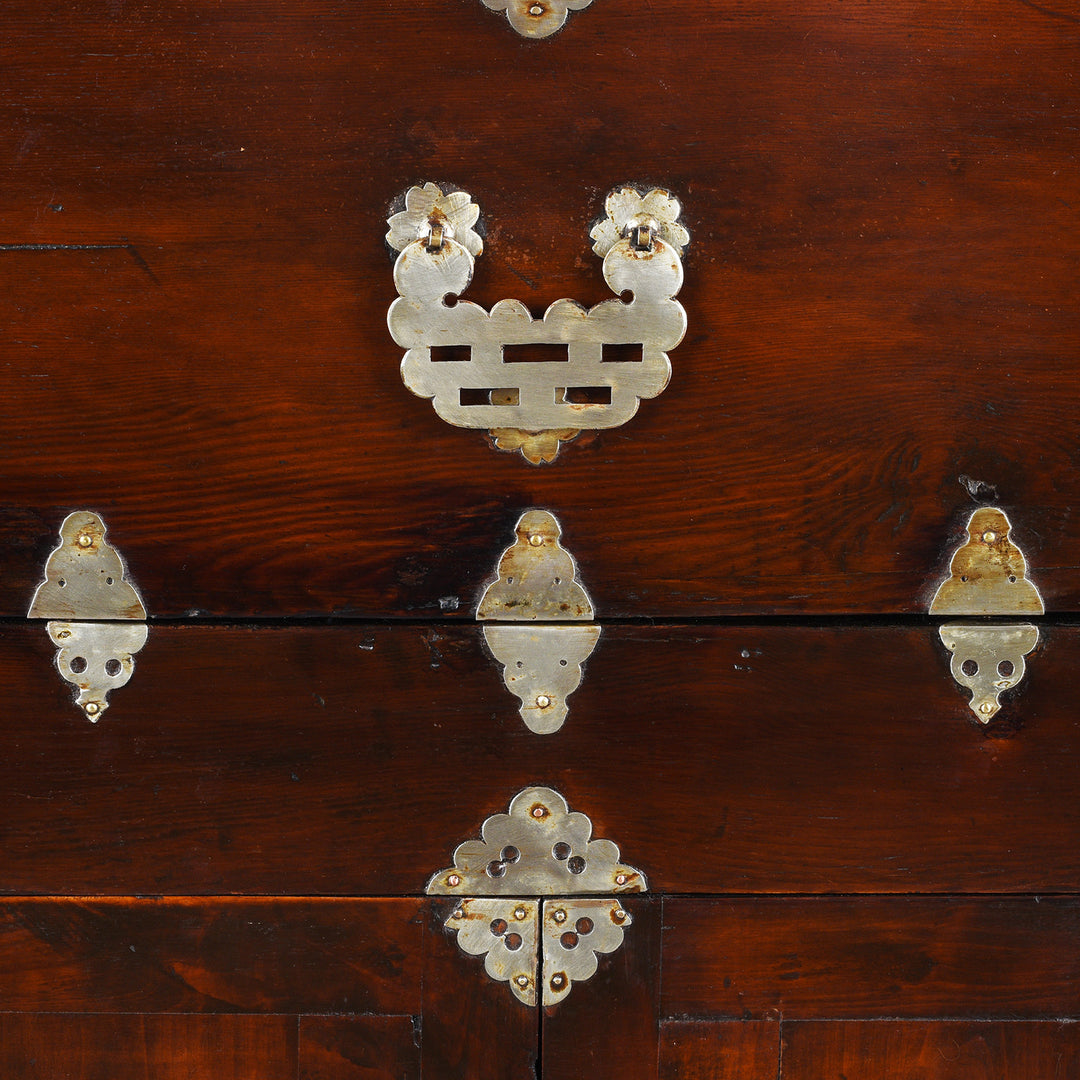 Double Happiness Handle on a Korean Ich Ung Nong | Indigo Antiques