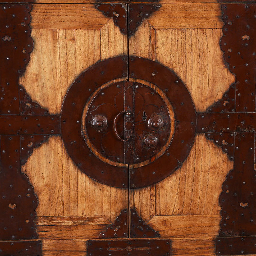 Central Detail From Japanese Ryobirake Kasane Dansu From Kanto | Indigo Antiques